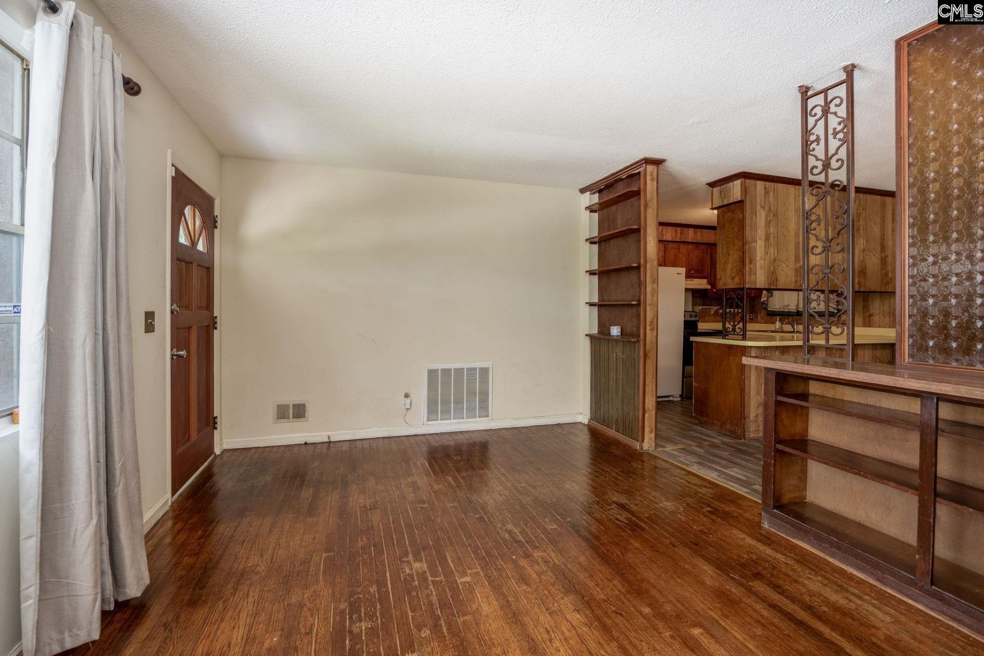 5666 Middleton Court  Photo 12
