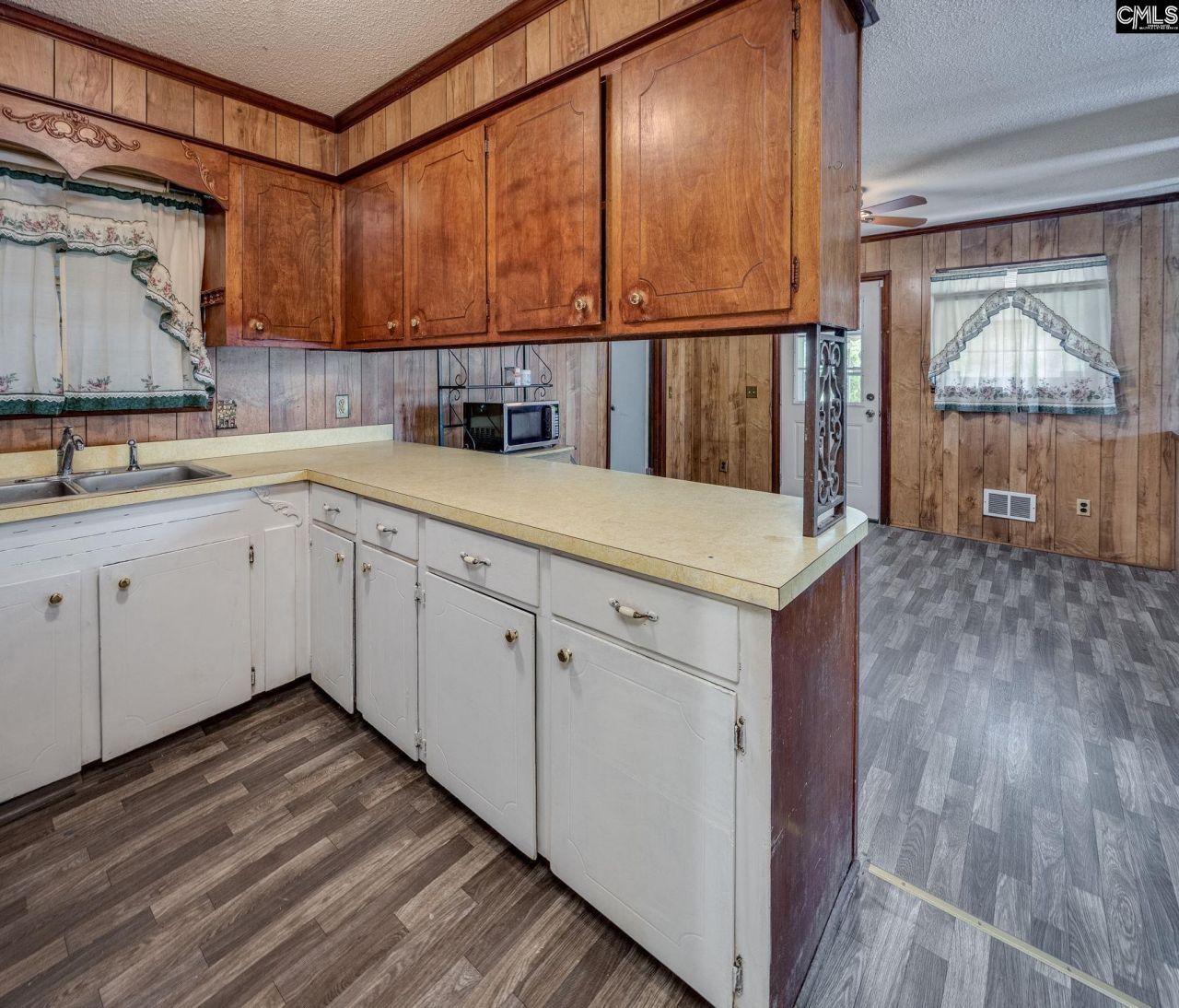 5666 Middleton Court  Photo 21