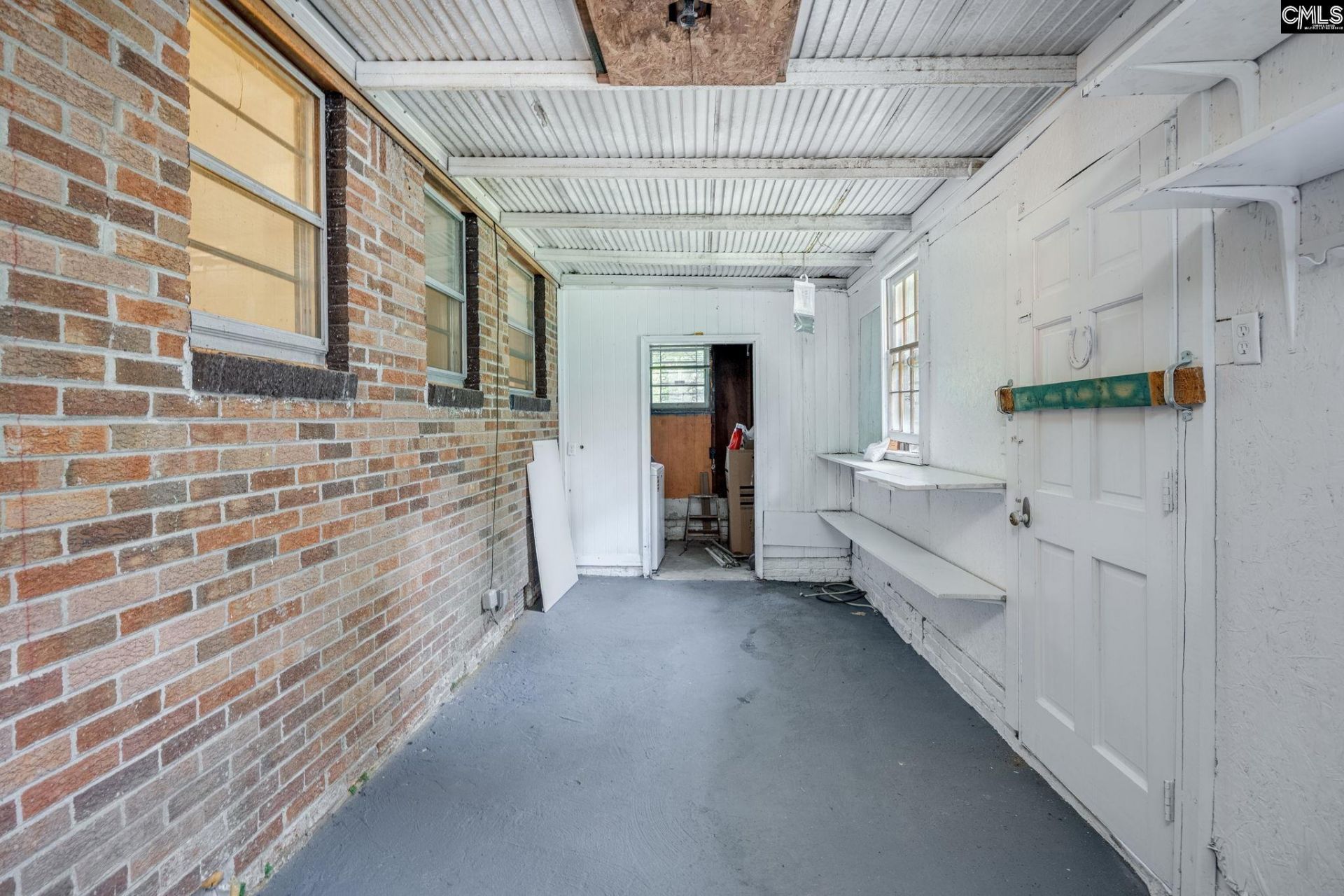 5666 Middleton Court  Photo 25