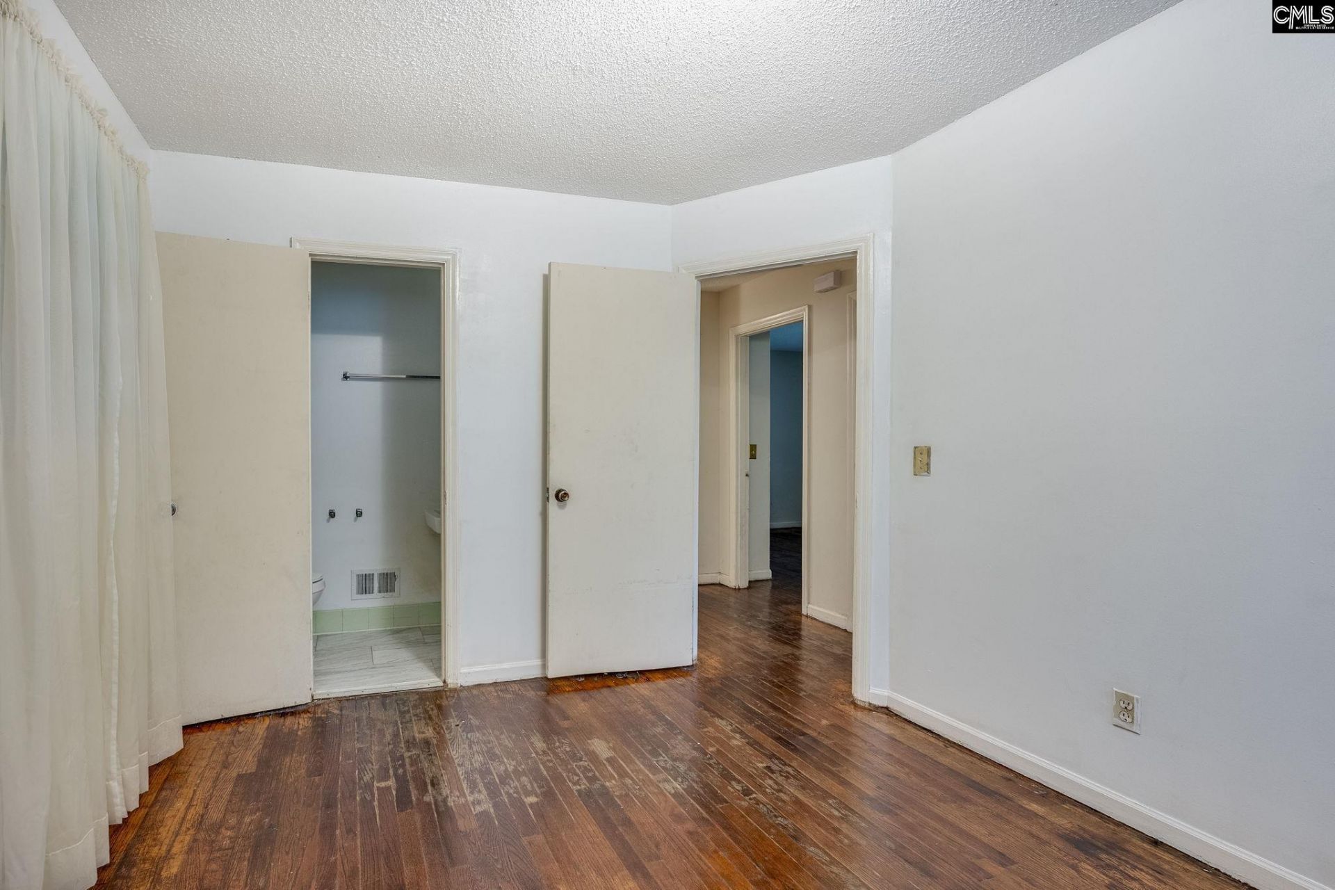 5666 Middleton Court  Photo 30