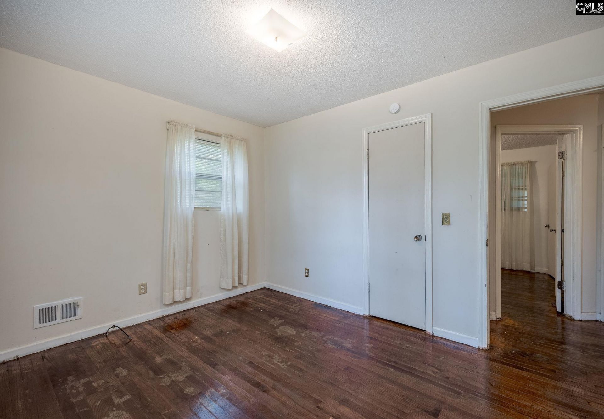 5666 Middleton Court  Photo 35