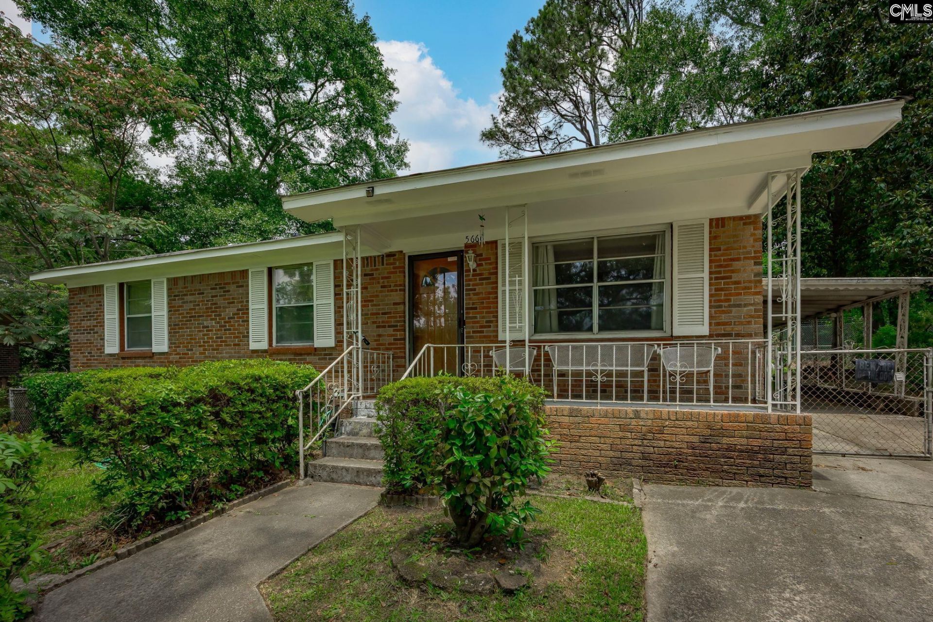 5666 Middleton Court  Photo 5