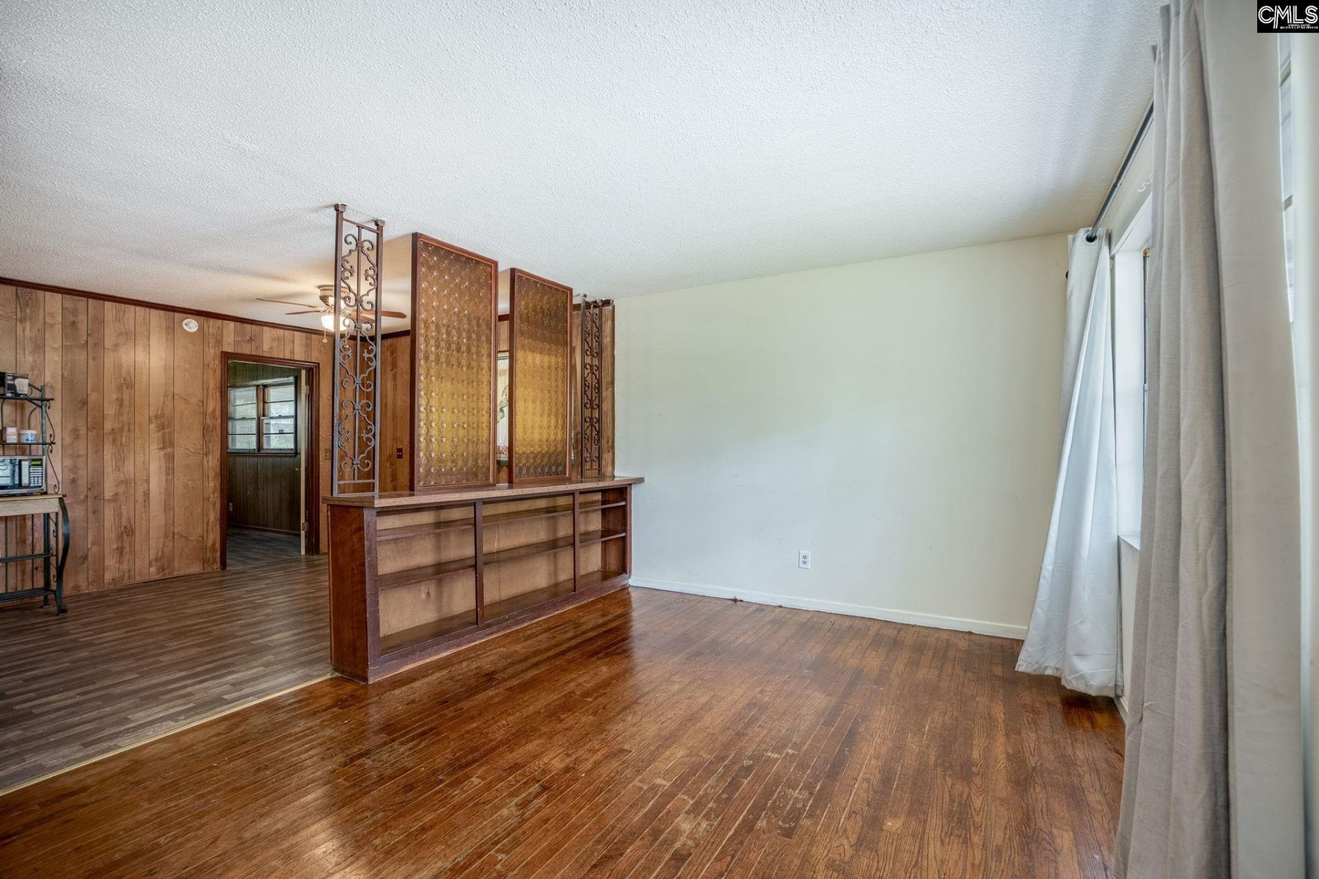 5666 Middleton Court  Photo 9