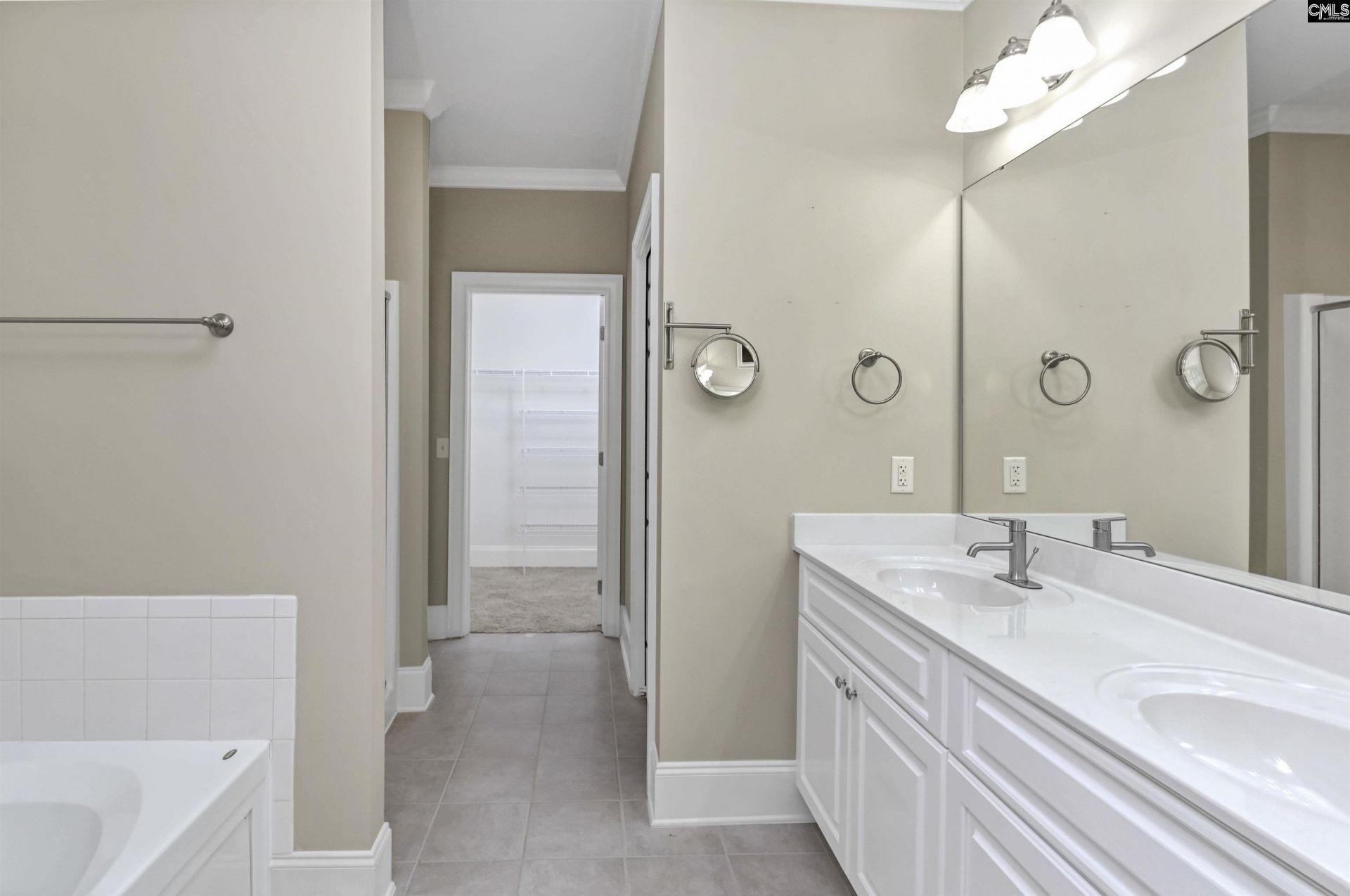 103 Lake Hilton Drive  Photo 16