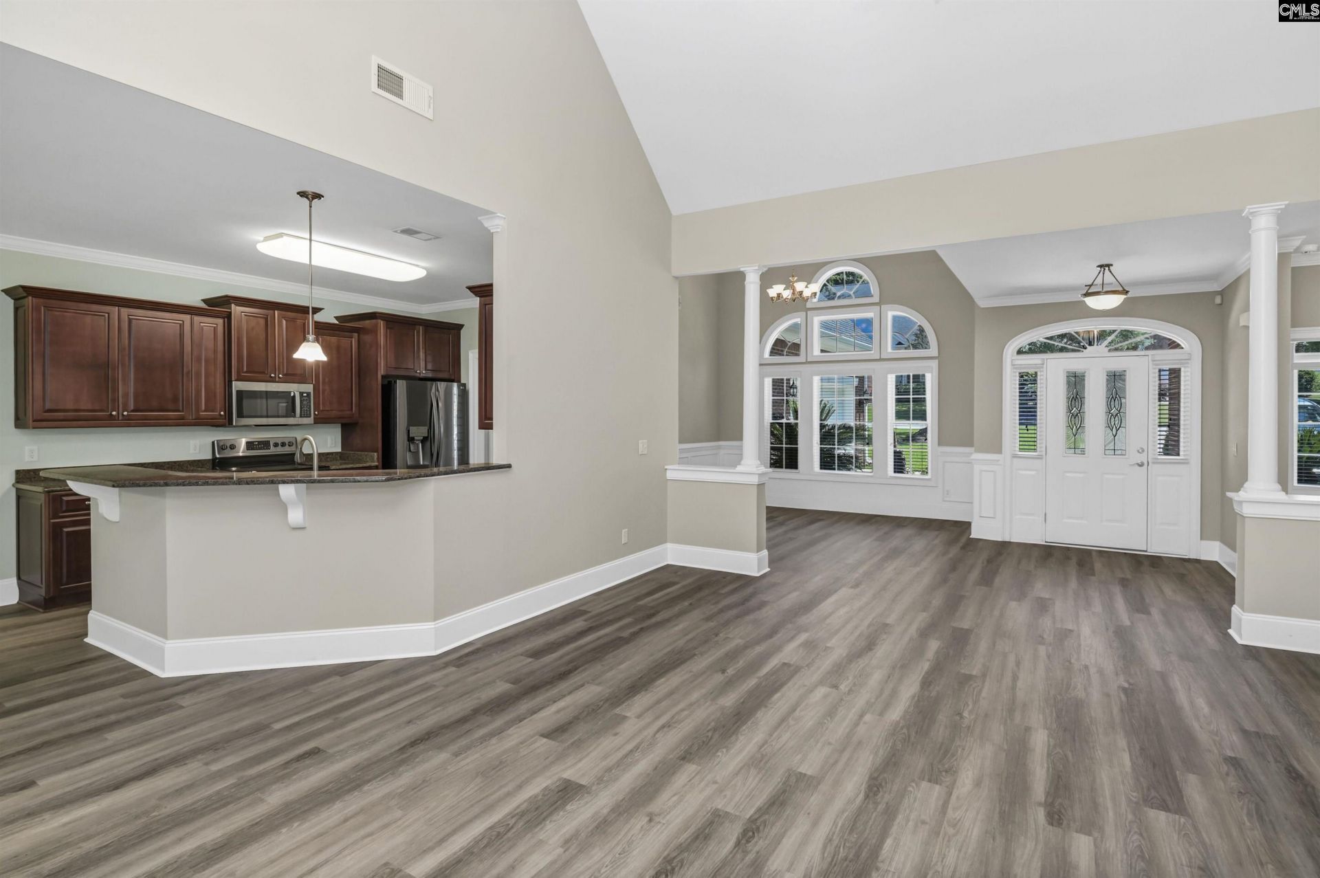 103 Lake Hilton Drive  Photo 5