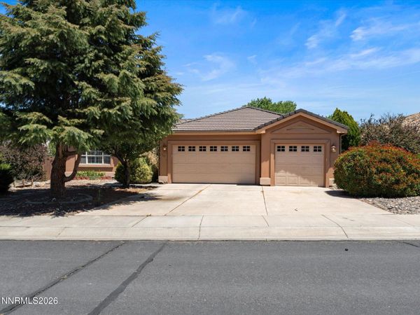 762 Divot Drive, Fernley, NV 89408
