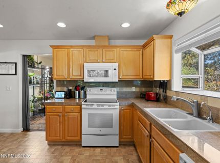 762 Divot Drive, Fernley, NV 89408 Photo