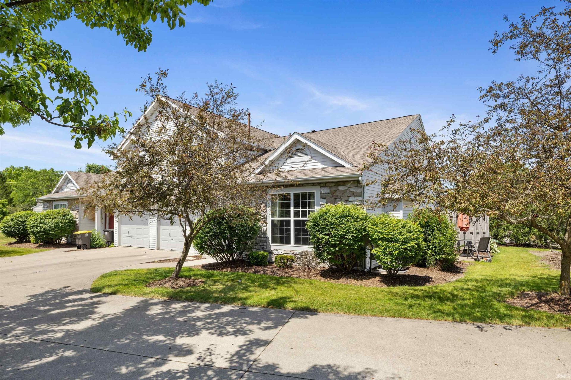 5715 Thornbriar Lane, Fort Wayne, IN 46835 Main Photo