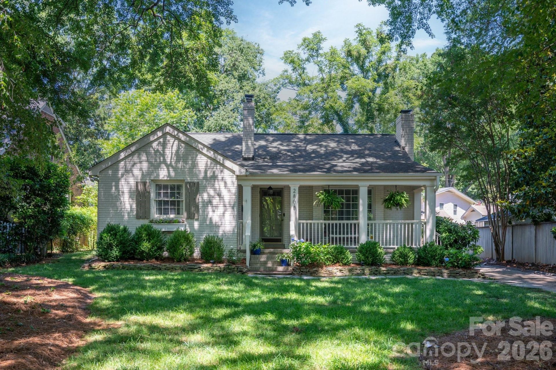 2808 Windsor Avenue, Charlotte, NC 28209 Main Photo
