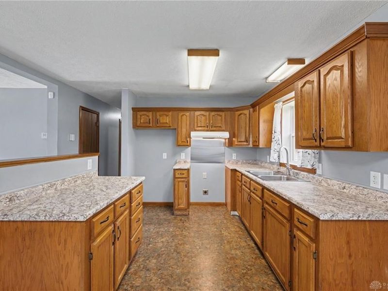 209 Kammer Avenue, Dayton, OH 45417 Photo 8