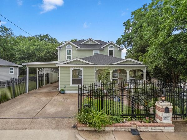 1701 Baylor Avenue , Waco, TX 76706
