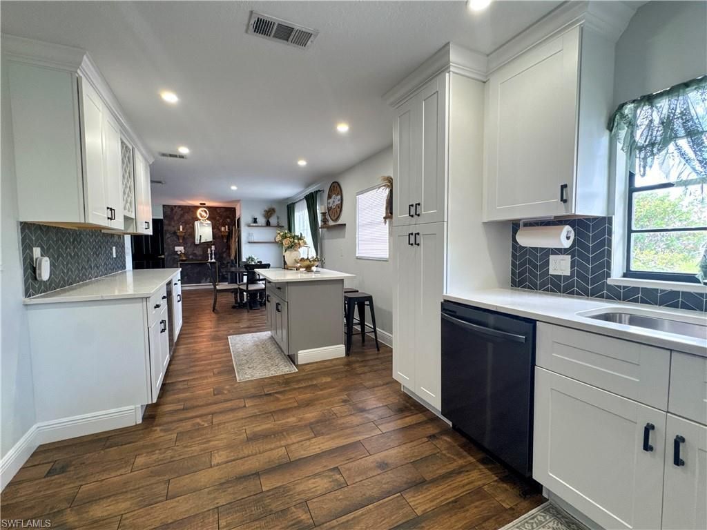 1019 Wyomi Dr, Fort Myers, FL 33919 Photo