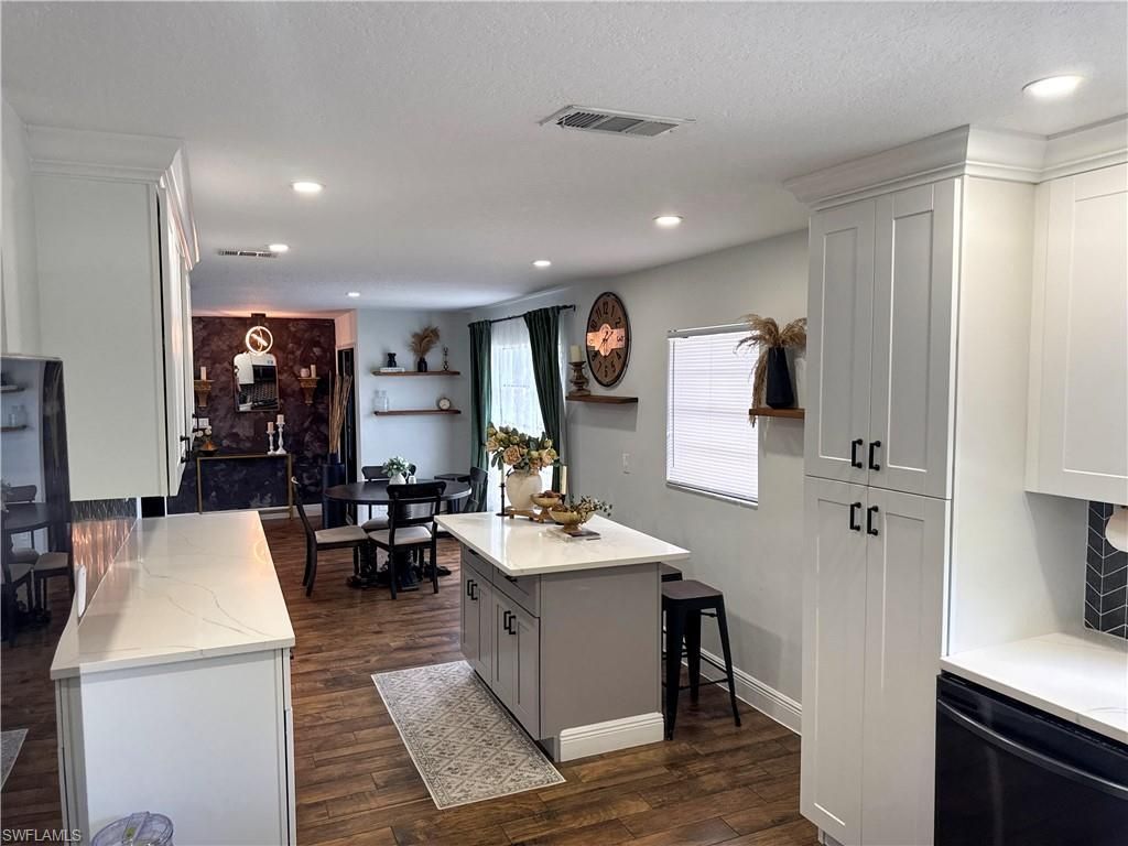 1019 Wyomi Dr, Fort Myers, FL 33919 Photo