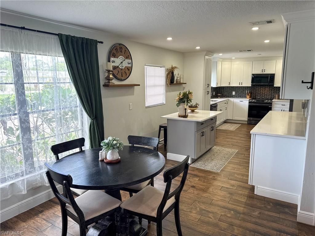 1019 Wyomi Dr, Fort Myers, FL 33919 Photo