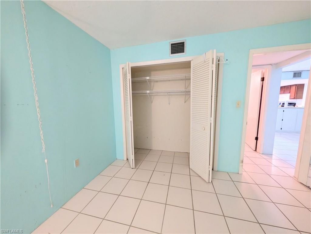 2100 Barkeley Ln , Unit 3, Fort Myers, FL 33907 Photo