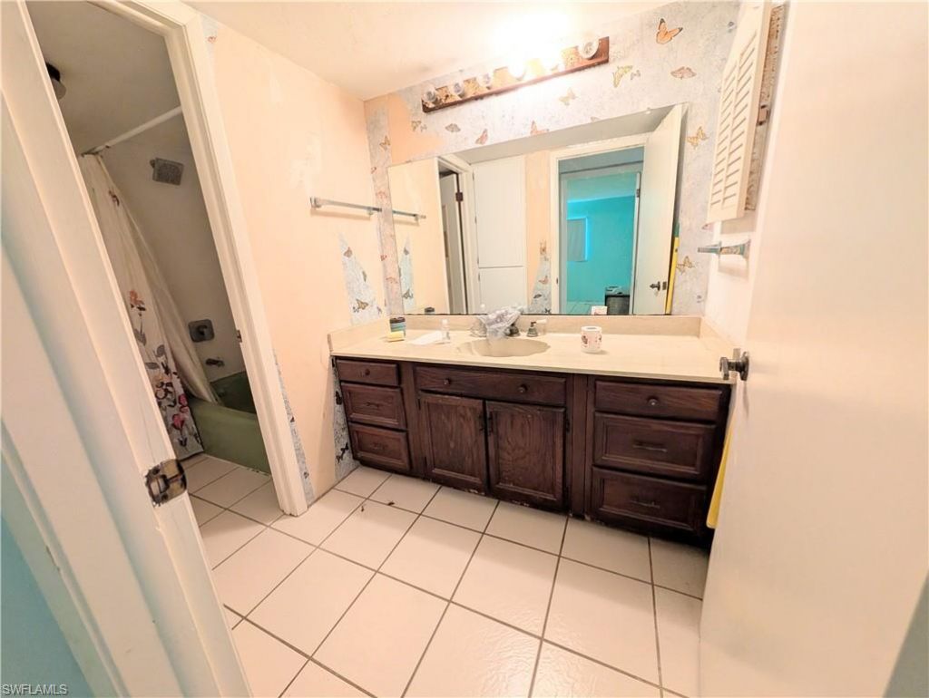 2100 Barkeley Ln , Unit 3, Fort Myers, FL 33907 Photo