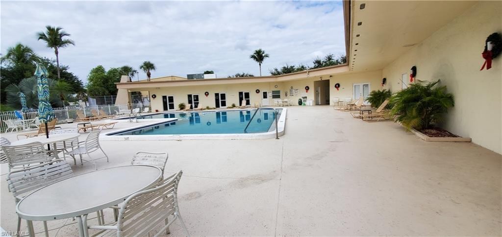 2100 Barkeley Ln , Unit 3, Fort Myers, FL 33907 Photo