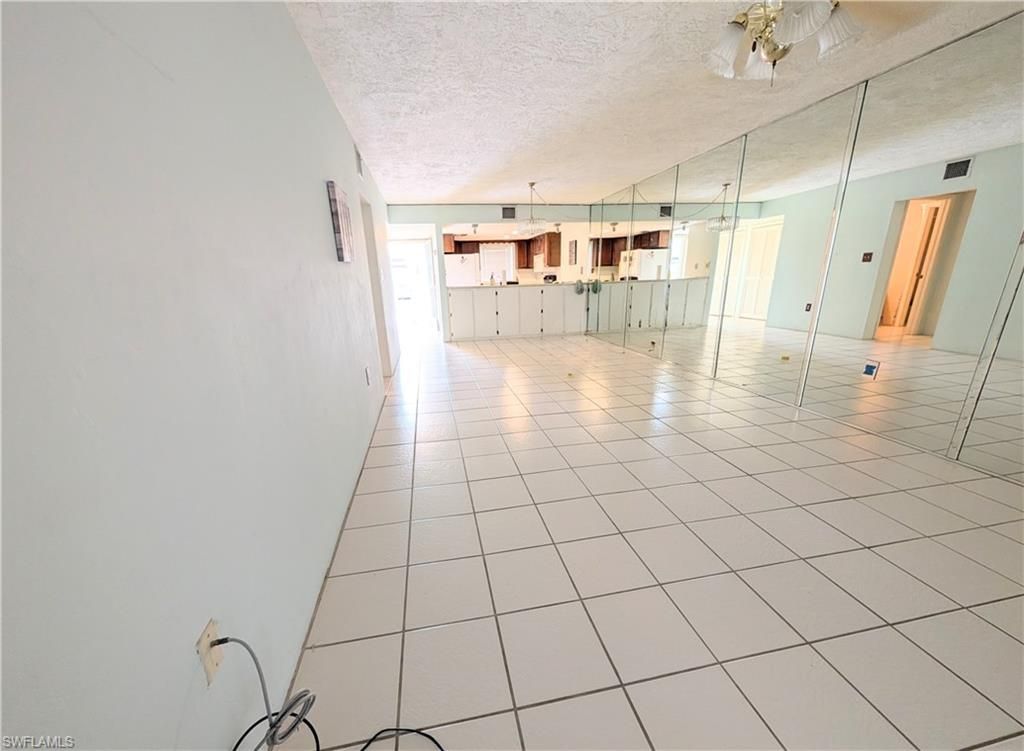 2100 Barkeley Ln , Unit 3, Fort Myers, FL 33907 Photo