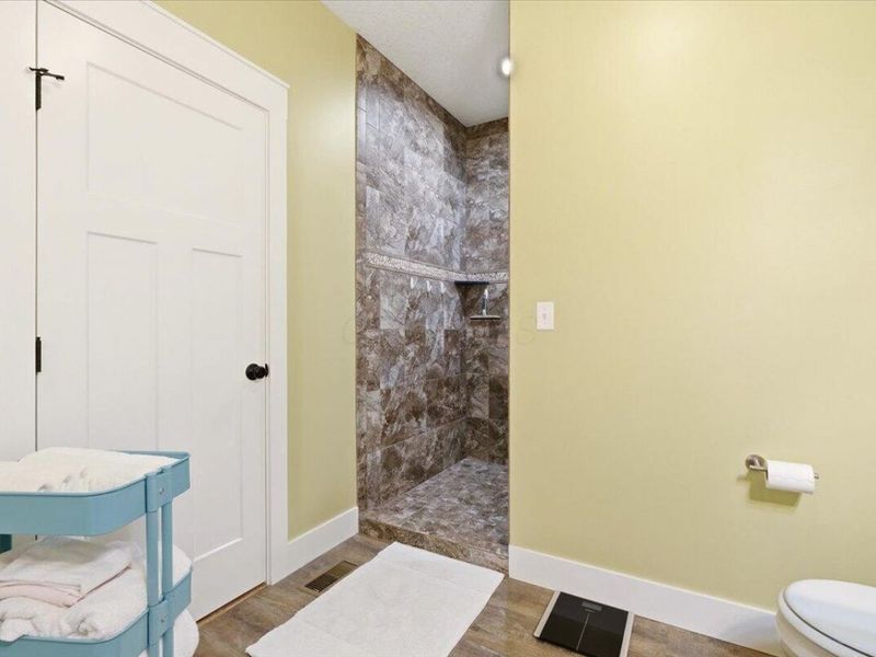 691 Greenbriar Circle, Howard, OH 43028 Photo 24