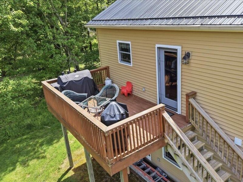 691 Greenbriar Circle, Howard, OH 43028 Photo 8