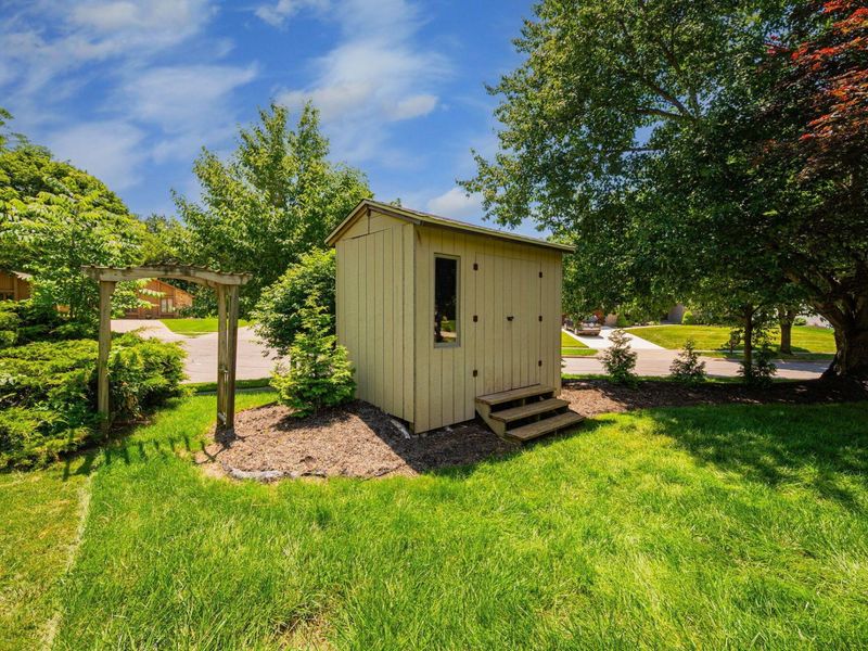 132 Executive Court, Westerville, OH 43081 Photo 69