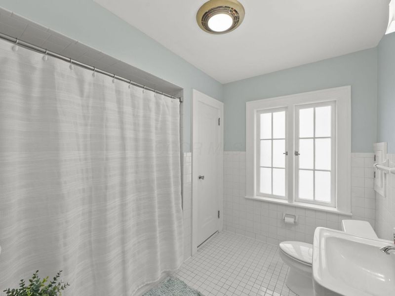 525 E 5th Avenue , Lancaster, OH 43130 Photo 45