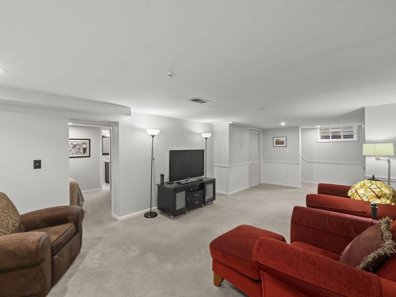 525 E 5th Avenue , Lancaster, OH 43130 Photo 52