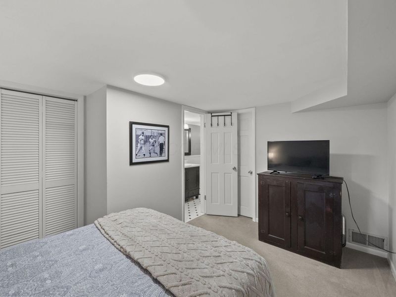 525 E 5th Avenue , Lancaster, OH 43130 Photo 54
