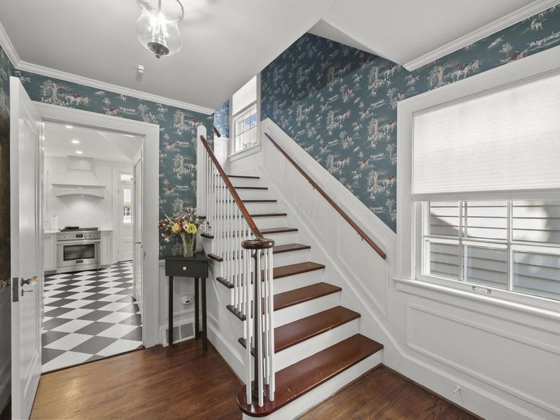525 E 5th Avenue , Lancaster, OH 43130 Photo 7