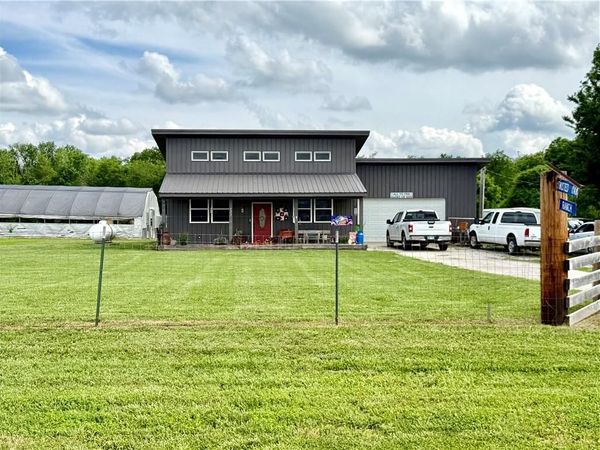 923 Park Street, Cherryvale, KS 67335