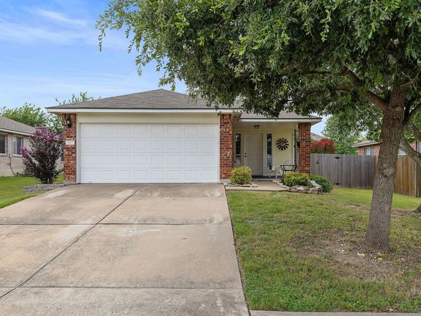 1113 Burgess DR, Leander, TX 78641