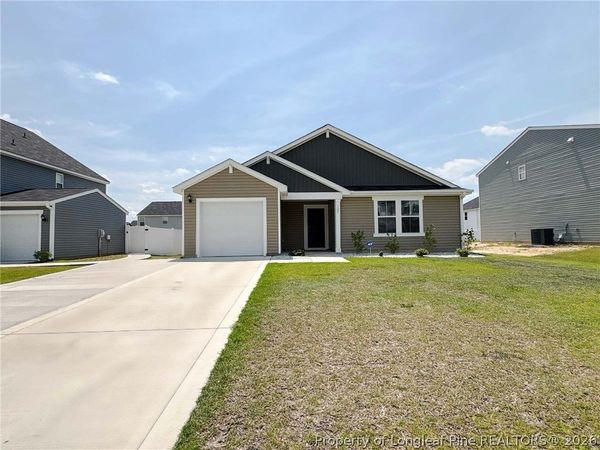 127 Arlington Drive, Raeford, NC 28376