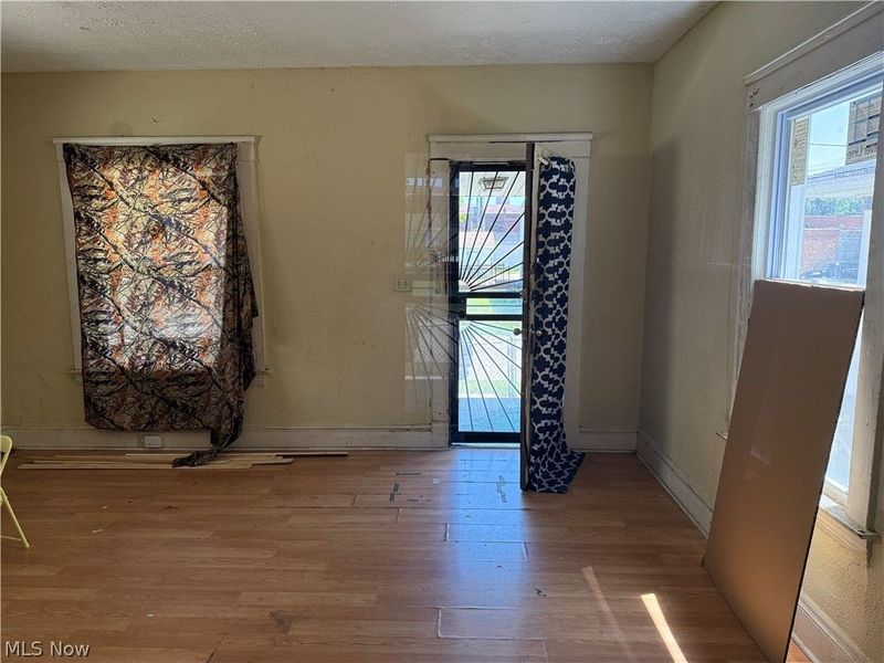3180 W 105th Street, Cleveland, OH 44111 Photo 3