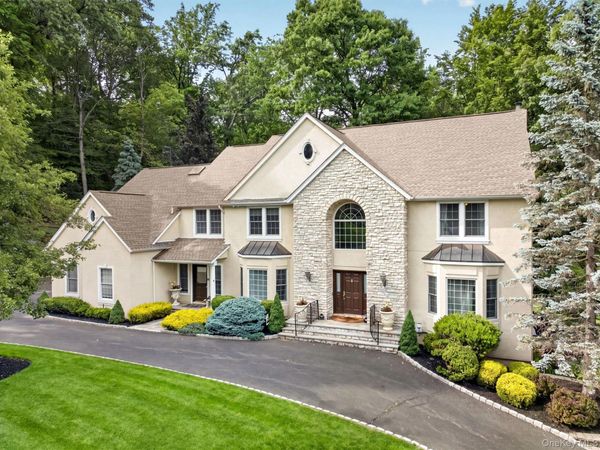 2 Running Brook Lane , New City, NY 10956