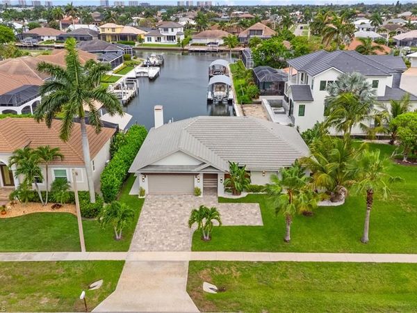 72 N Barfield DR , MARCO ISLAND, FL 34145