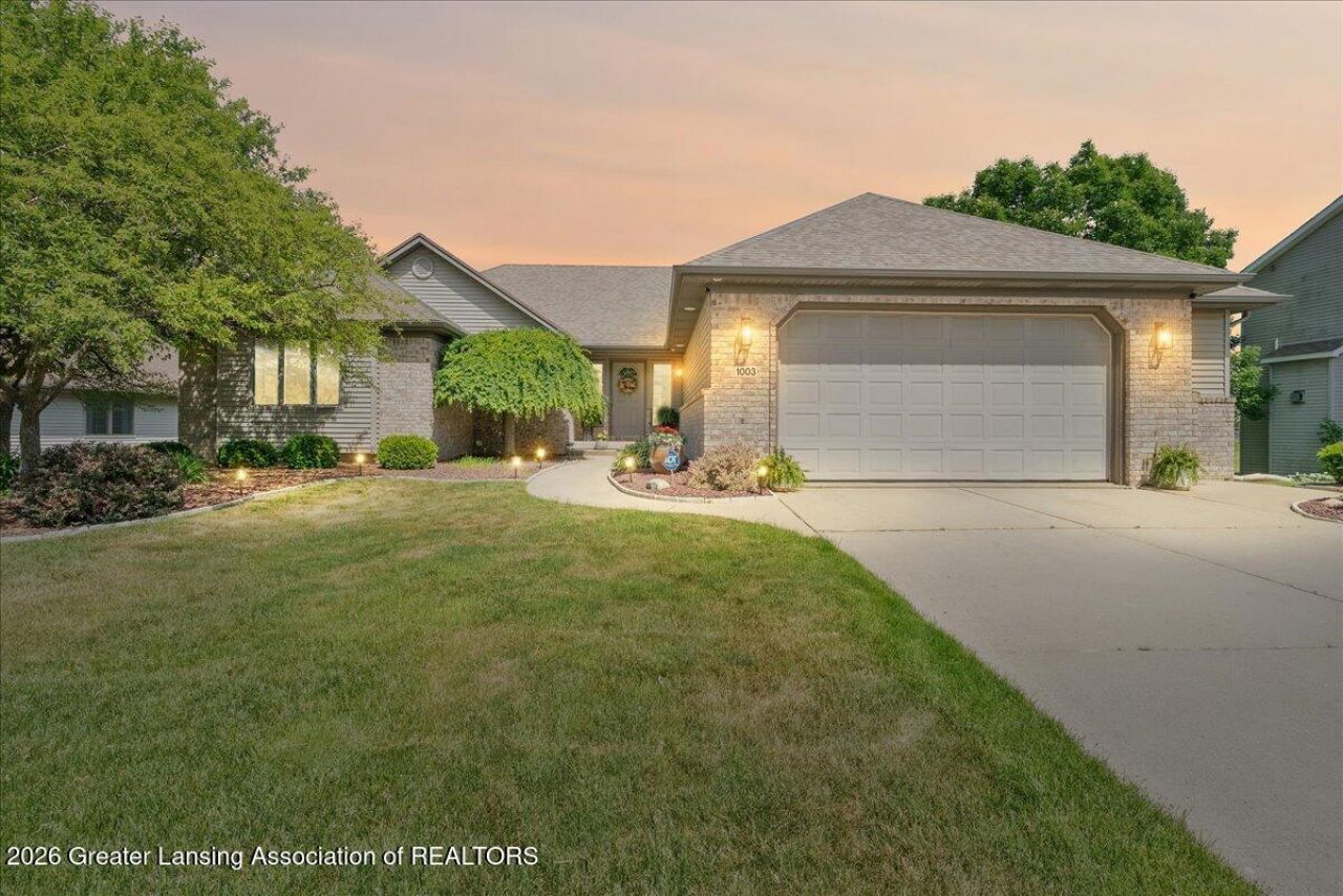 1003 Oneida Woods Trail, Grand Ledge, MI 48837 Main Photo