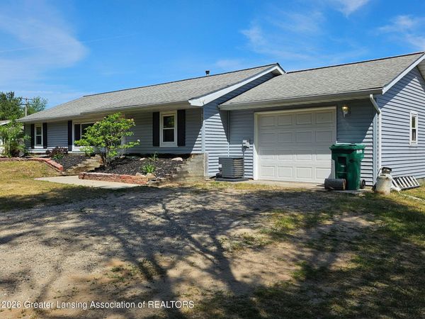 9711 E River Road, Mt. Pleasant, MI 48858