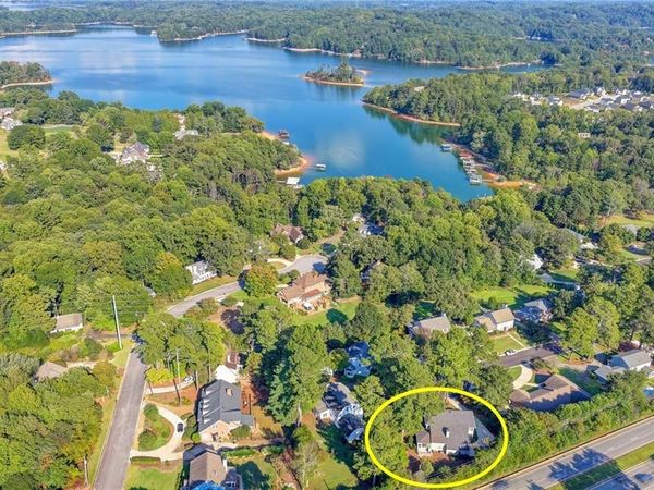 2859 Village Court , Gainesville, GA 30506