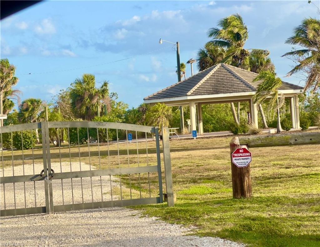 1721 Club House Rd, North Fort Myers, FL 33917 Photo