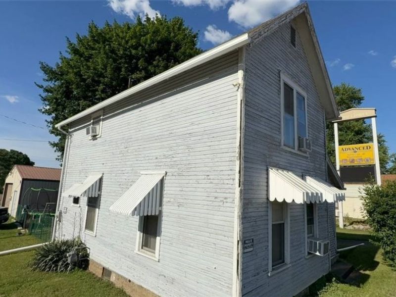 104 Chestnut Street, Coshocton, OH 43812 Photo 7