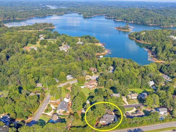 2859 Village Court, Gainesville, GA 30506