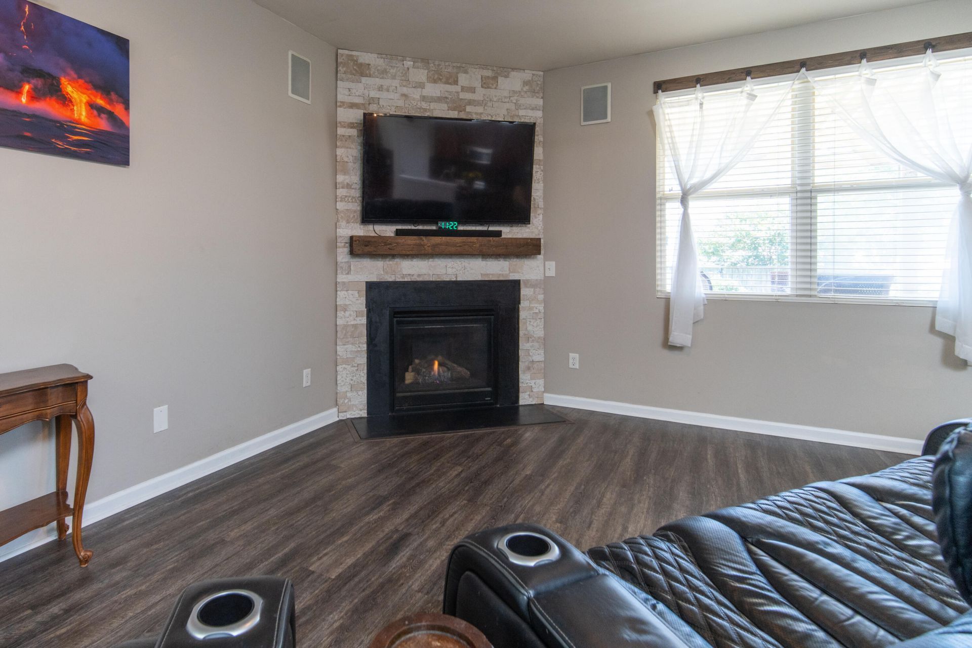 253 Cameron Street Photo 18