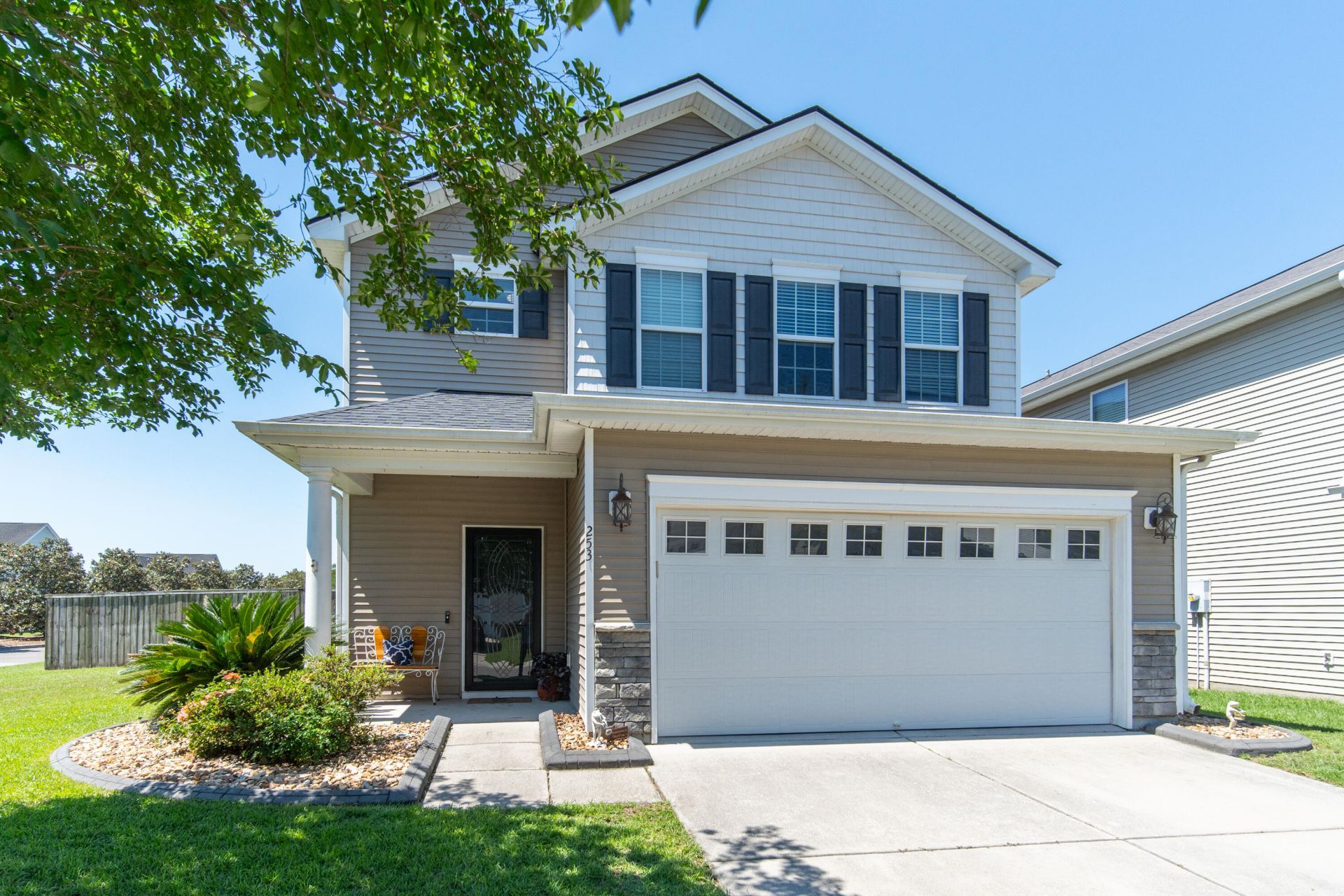 253 Cameron Street Photo 46