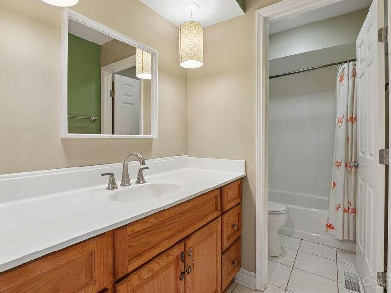 8383 Ellenwoods Drive, Sycamore Township, OH 45249 Photo 46