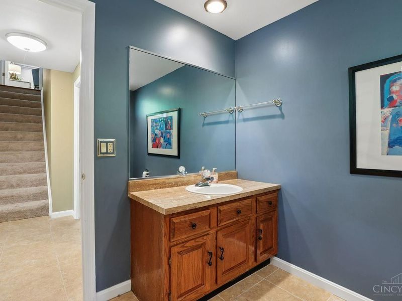 8383 Ellenwoods Drive, Sycamore Township, OH 45249 Photo 58