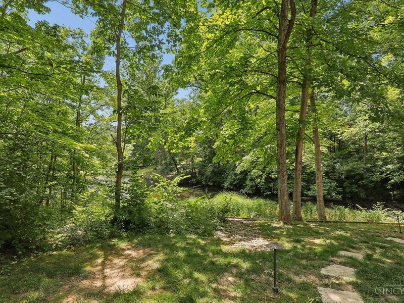 8383 Ellenwoods Drive, Symmes Township, OH 45249 Photo 81