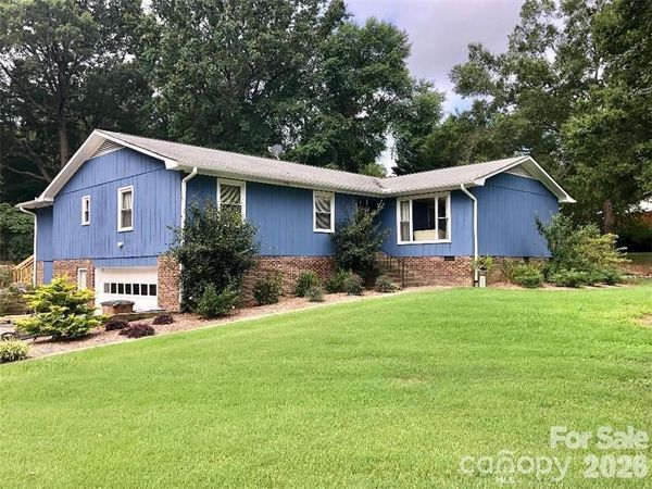 214 Griffin Lane, Marshville, NC 28103
