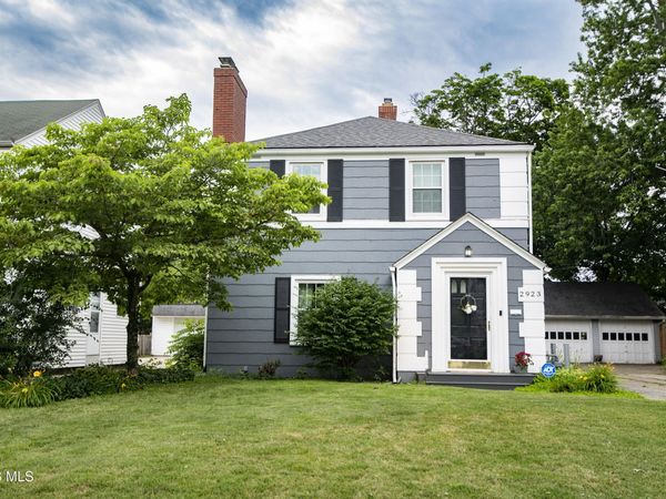 2923 Sherbrooke Road, Toledo, OH 43606