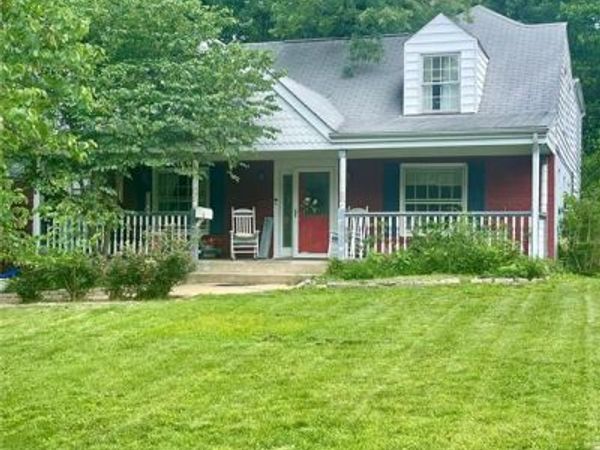 846 N Clay Avenue , Kirkwood, MO 63122