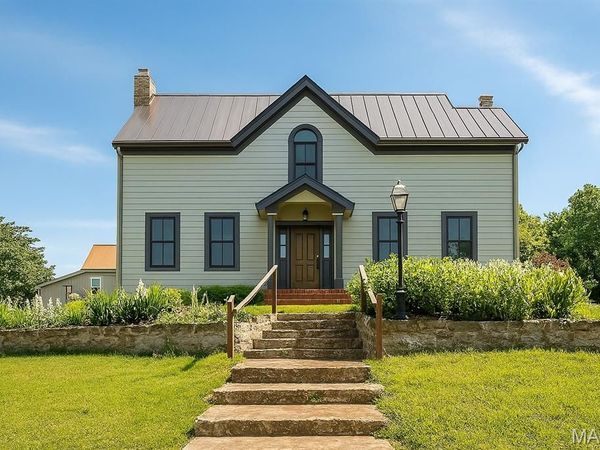 4241 Alt Road , Pacific, MO 63069